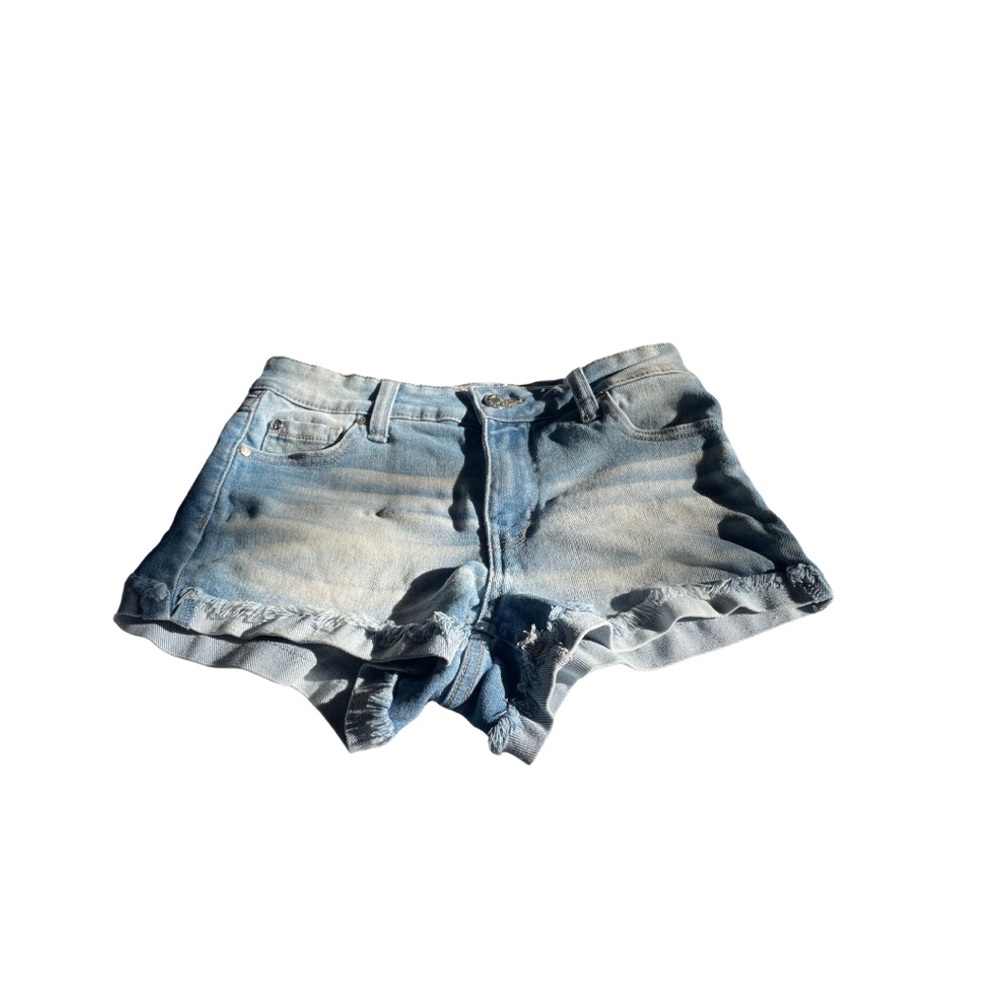 Celebrity Pink distressed, denim shorts size 3